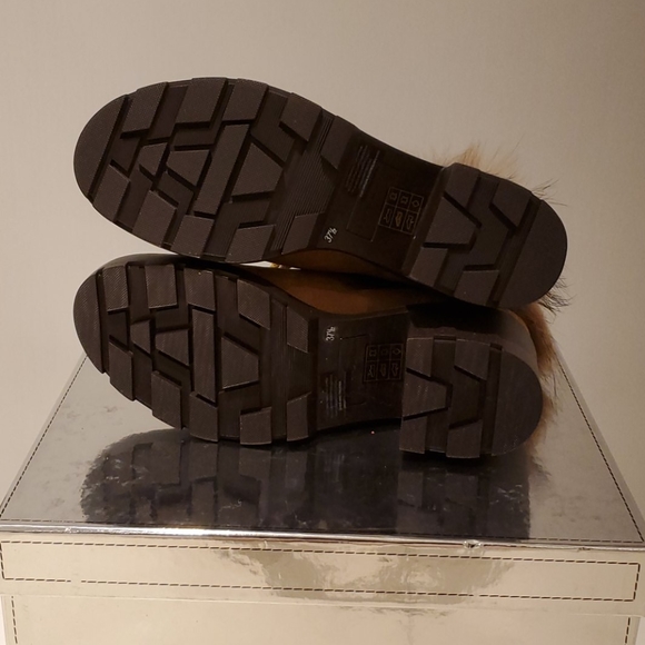 Sigerson Morrison Women's Shearling Fur Ankle Boots NWT - Picture 10 of 10